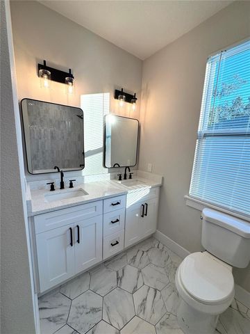 6900 DARTMOUTH AVENUE N, St Petersburg, FL 33710