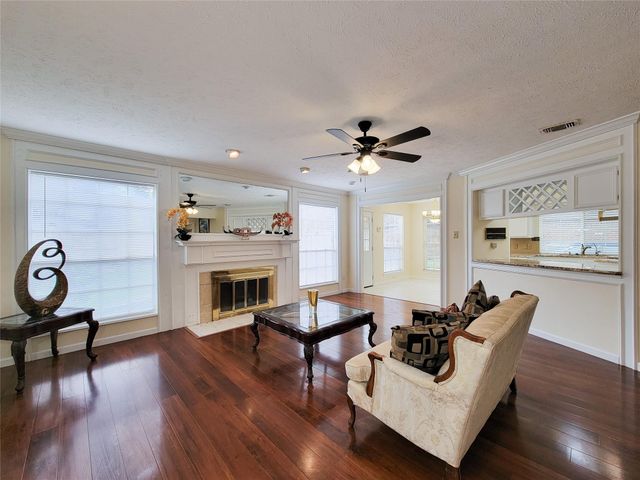 3926 Felicia Drive, Sugar Land, TX 77479