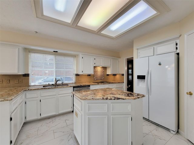 3926 Felicia Drive, Sugar Land, TX 77479