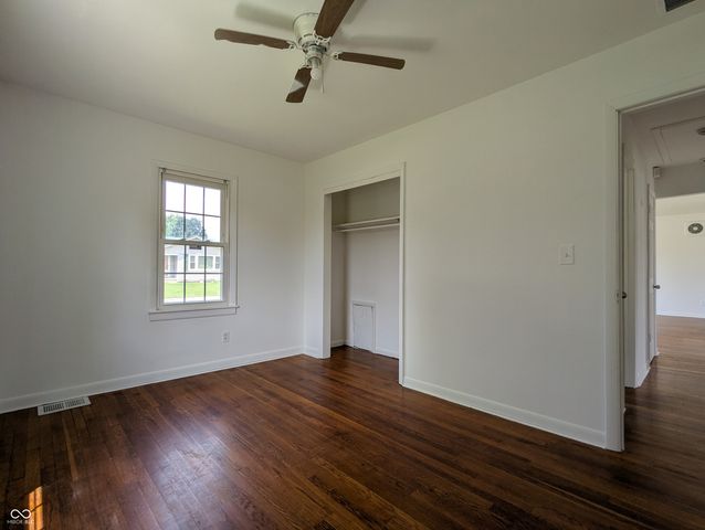 107 W Freeman Avenue, Seymour, IN 47274