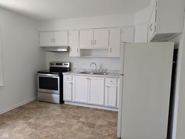 107 W Freeman Avenue, Seymour, IN 47274