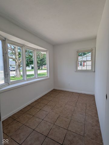 107 W Freeman Avenue, Seymour, IN 47274