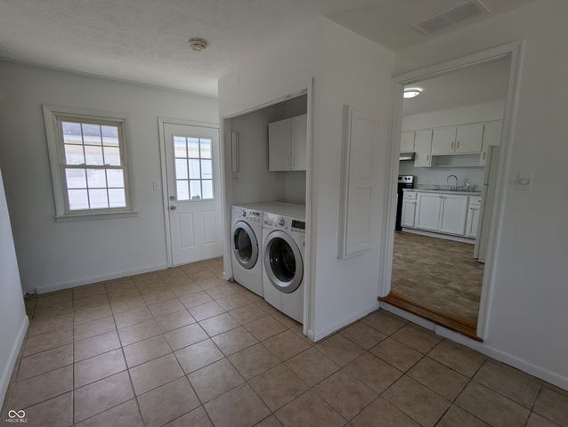 107 W Freeman Avenue, Seymour, IN 47274