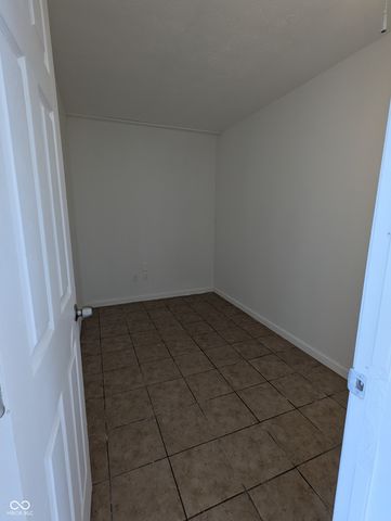 107 W Freeman Avenue, Seymour, IN 47274