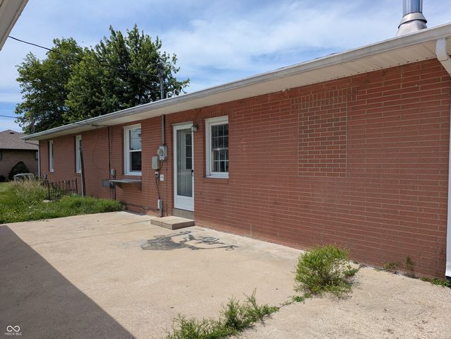 107 W Freeman Avenue, Seymour, IN 47274