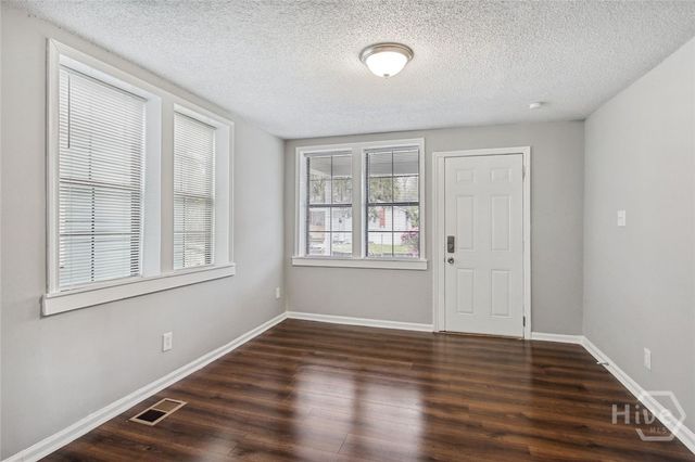 1036 W 38th Street, Savannah, GA 31415