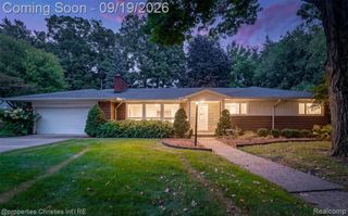 32340 Sylvan Lane, Beverly Hills, MI 48025