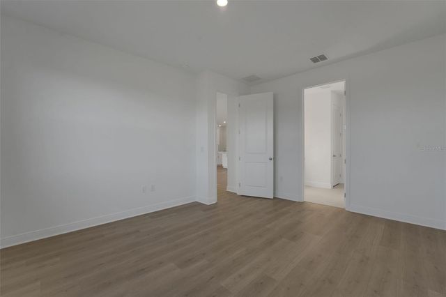 994 FIESTA KEY CIRCLE, Lady Lake, FL 32159