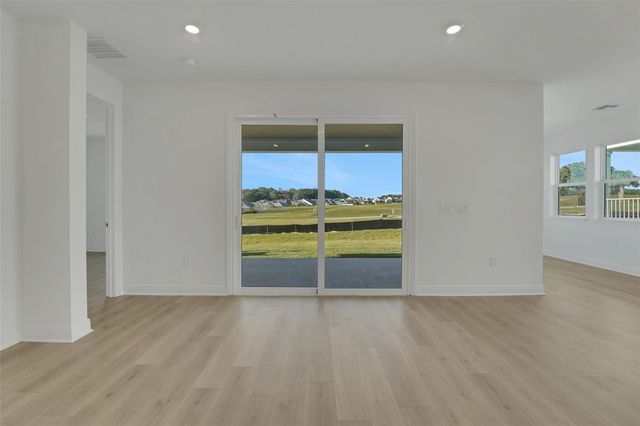 994 FIESTA KEY CIRCLE, Lady Lake, FL 32159