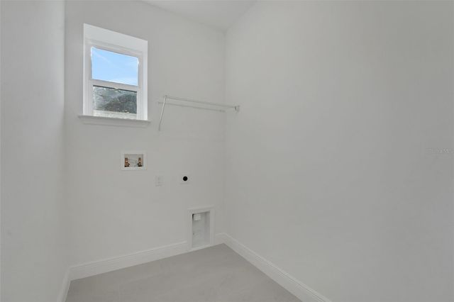 994 FIESTA KEY CIRCLE, Lady Lake, FL 32159