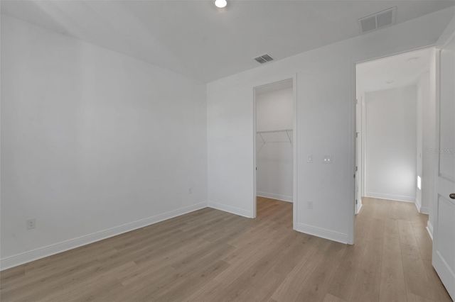 994 FIESTA KEY CIRCLE, Lady Lake, FL 32159