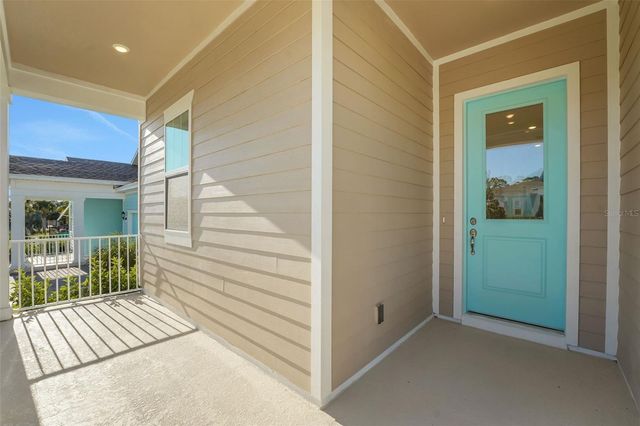 994 FIESTA KEY CIRCLE, Lady Lake, FL 32159