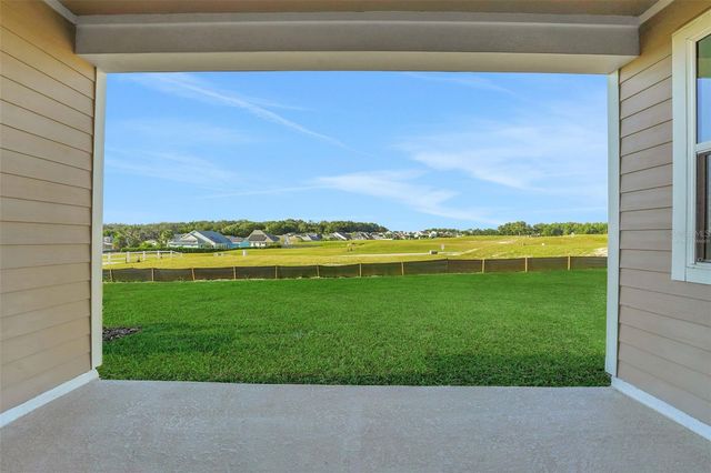 994 FIESTA KEY CIRCLE, Lady Lake, FL 32159