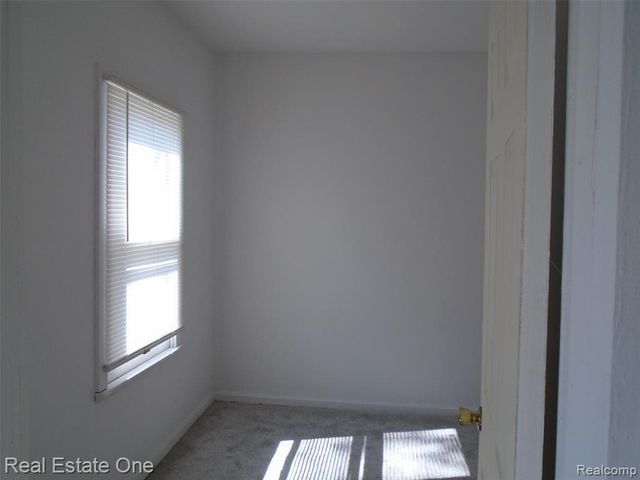 8087 Continental Avenue, Warren, MI 48089