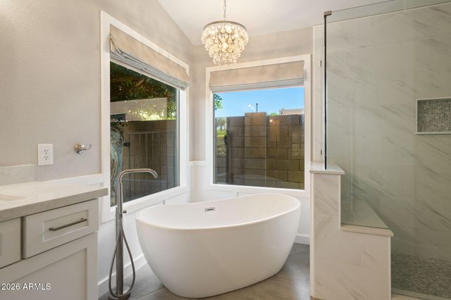 846 E CONSTITUTION Drive, Gilbert, AZ 85296