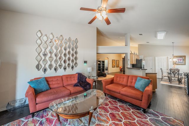 5896 Vista Heights Lane, Grand Prairie, TX 75052
