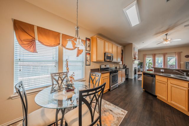 5896 Vista Heights Lane, Grand Prairie, TX 75052