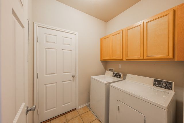 5896 Vista Heights Lane, Grand Prairie, TX 75052