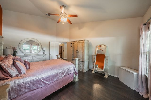 5896 Vista Heights Lane, Grand Prairie, TX 75052
