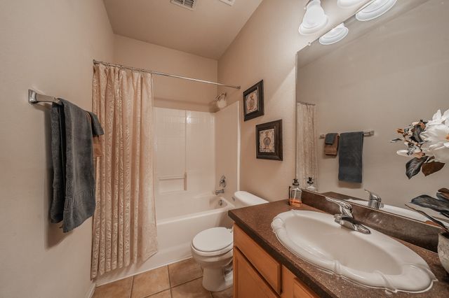 5896 Vista Heights Lane, Grand Prairie, TX 75052