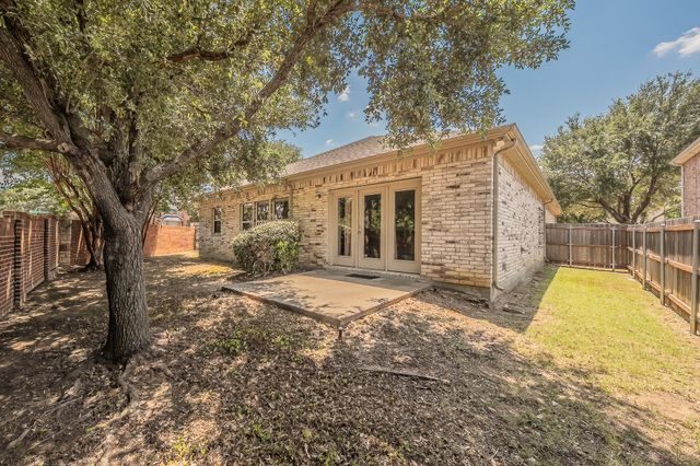 5896 Vista Heights Lane, Grand Prairie, TX 75052