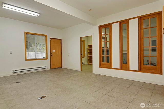 3015 Beacon Avenue S, Seattle, WA 98144