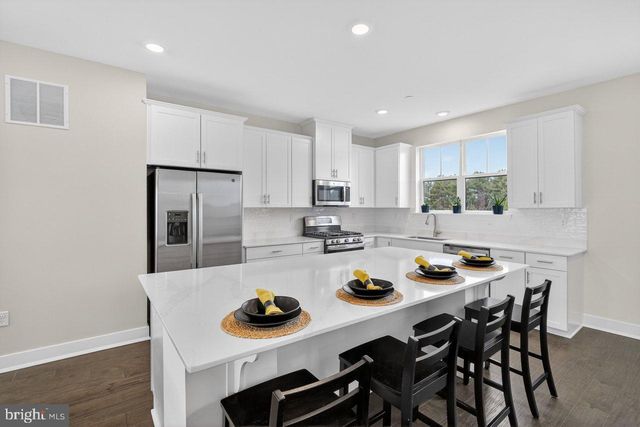 125 LEWIS FISHER, Titusville, NJ 08560