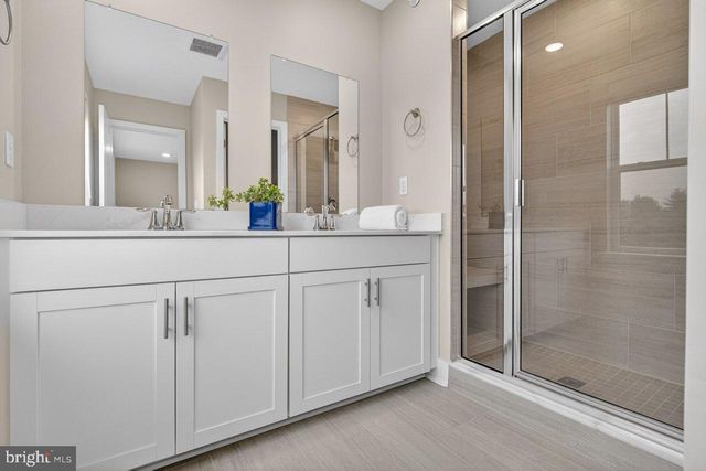 125 LEWIS FISHER, Titusville, NJ 08560