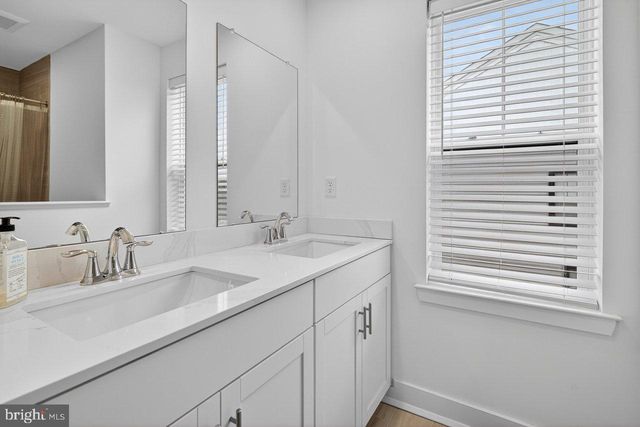 125 LEWIS FISHER, Titusville, NJ 08560