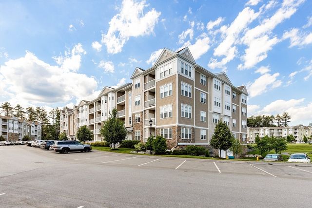 230 Martin's Landing 108, North Reading, MA 01864