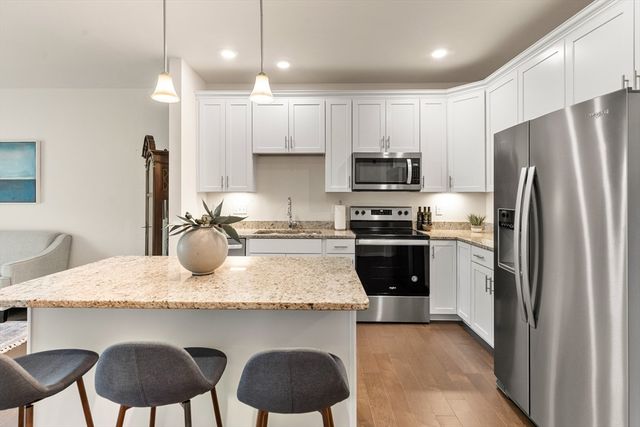 230 Martin's Landing 108, North Reading, MA 01864