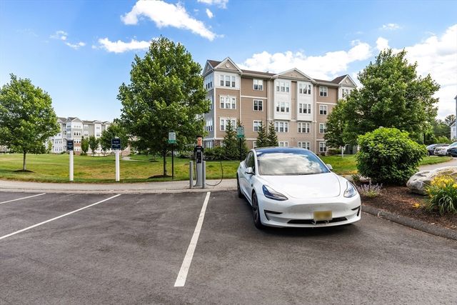 230 Martin's Landing 108, North Reading, MA 01864