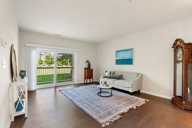 230 Martin's Landing 108, North Reading, MA 01864
