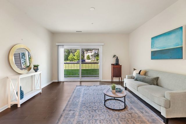 230 Martin's Landing 108, North Reading, MA 01864