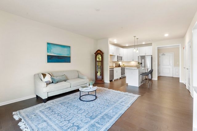 230 Martin's Landing 108, North Reading, MA 01864