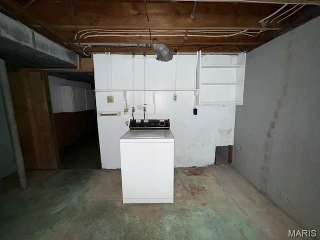 1060 Port Diane Drive, St Louis, MO 63146