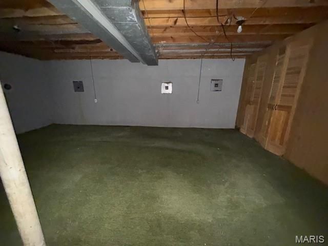 1060 Port Diane Drive, St Louis, MO 63146