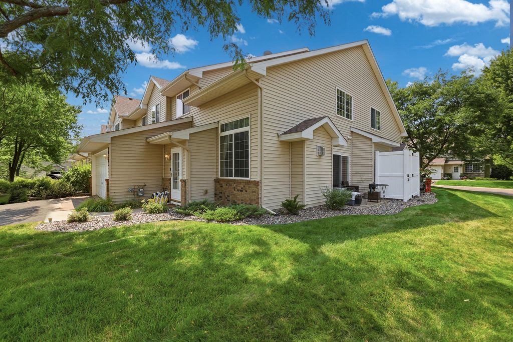 20587 Abbey Lane 150, Farmington, MN 55024 — photo 2