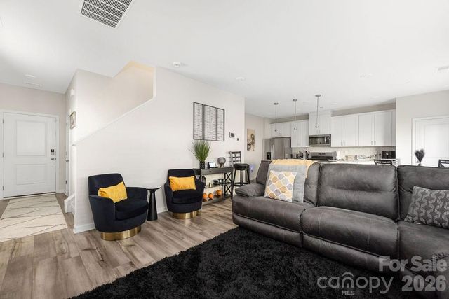 1135 Harland Street, Charlotte, NC 28216