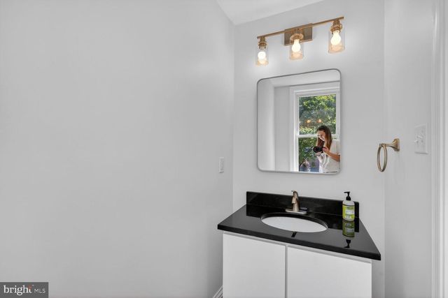 308 EMERSON ST NW, Washington, DC 20011