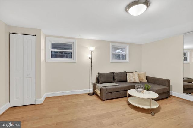 308 EMERSON ST NW, Washington, DC 20011