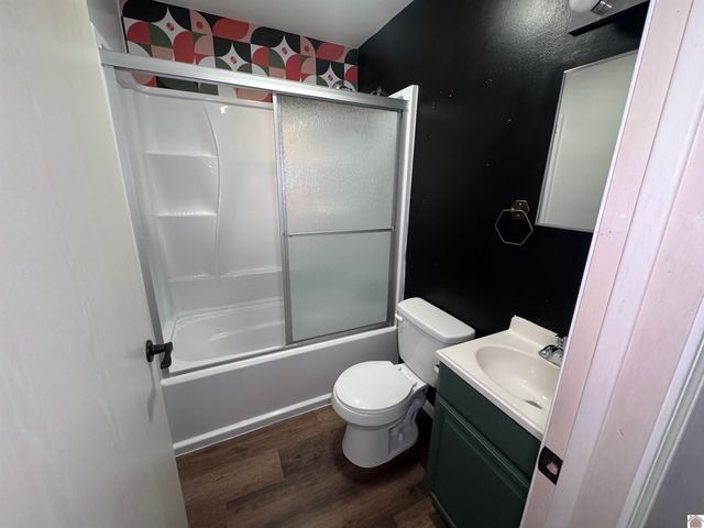 800 Mayfield Rd., Paducah, KY 42003