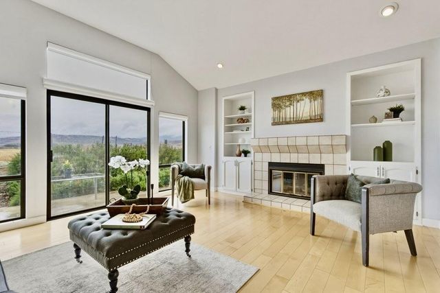 737 Helen Drive, Hollister, CA 95023