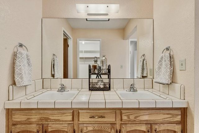 737 Helen Drive, Hollister, CA 95023