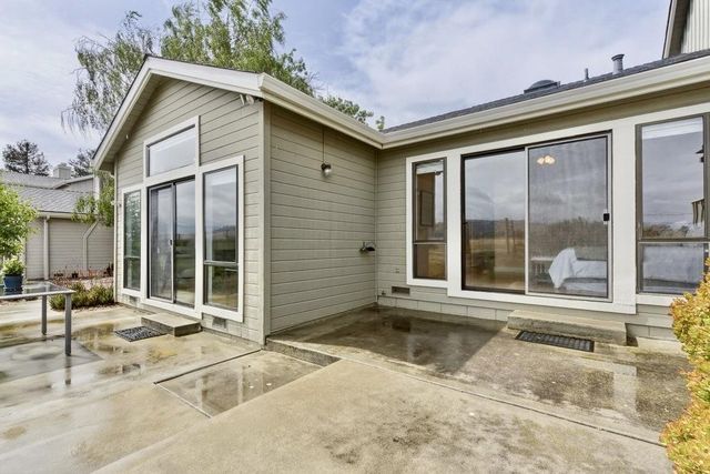737 Helen Drive, Hollister, CA 95023