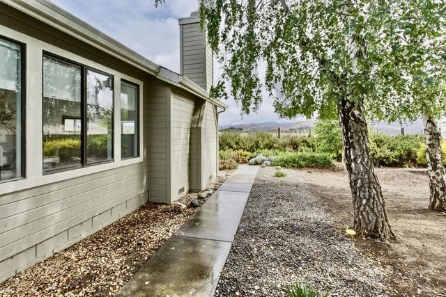 737 Helen Drive, Hollister, CA 95023