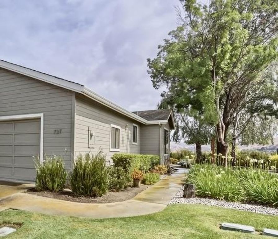 737 Helen Drive, Hollister, CA 95023