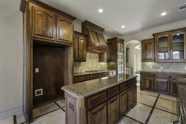 6916 cannon falls Drive, Lewisville, TX 75024