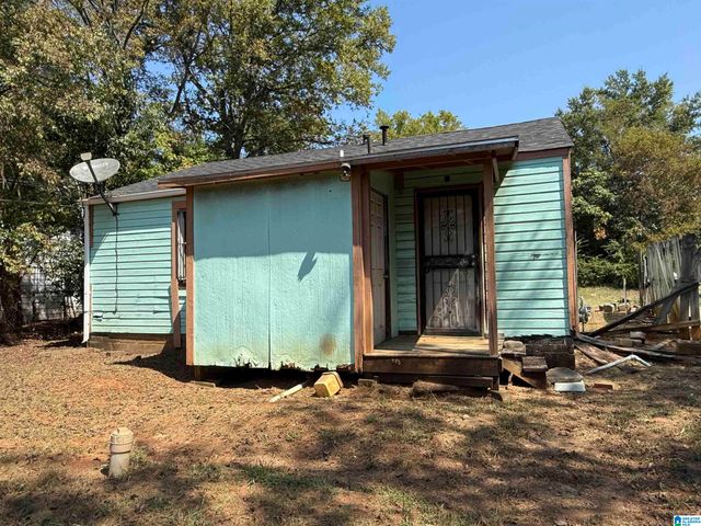 408 HENSON STREET, Midfield, AL 35228