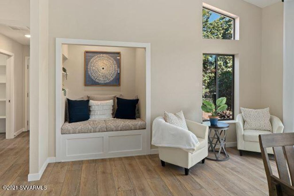 Image 12 of property listing at 795 E Saddlehorn Road, Sedona, AZ 86351